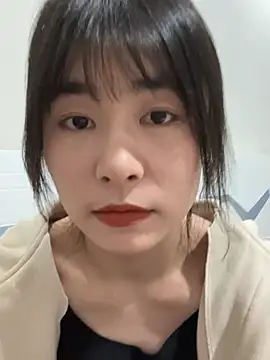 Snapshot of Approve005 chatting on April 2026 02:44:02 PM Approve005 online show from April 2026 02:44:02 PM