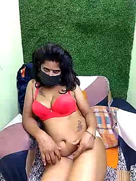 Snapshot of Tinaa_baby chatting on March 2026 12:39:01 AM Tinaa baby online show from March 2026 12:39:01 AM