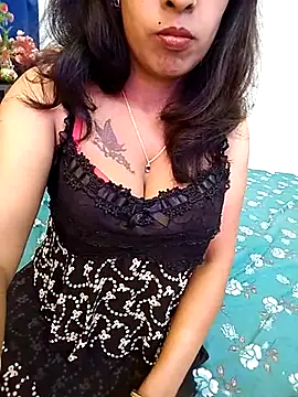 Snapshot of Tinaa_baby chatting on April 2026 07:42:01 AM Tinaa baby online show from April 2026 07:42:01 AM