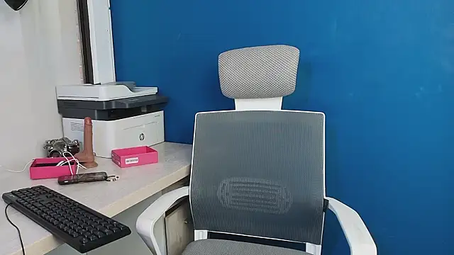 Snapshot of Terra__Rouse_ chatting on March 2026 12:19:02 PM Terra Rouse online show from March 2026 12:19:02 PM