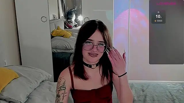 Marika Degas online show from May 2026 02:44:01 PM