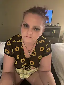 LoveMohr24 online show from March 2026 06:43:01 PM