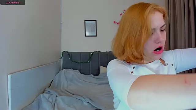 DellaRows online show from April 2026 04:06:02 AM