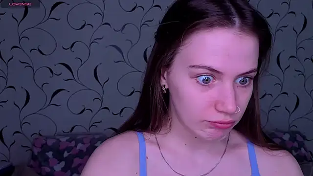 Snapshot of Luxwyverna chatting on April 2026 08:59:01 AM Luxwyverna online show from April 2026 08:59:01 AM