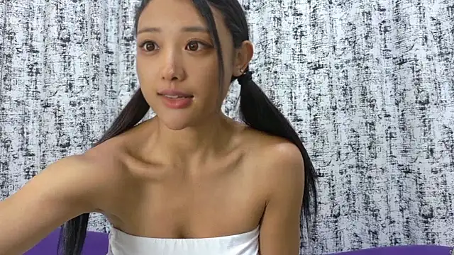 Snapshot of Rielu_xoxo chatting on April 2026 11:56:02 AM Rielu xoxo online show from April 2026 11:56:02 AM