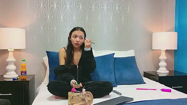 CherryAndDax online show from May 2026 01:17:02 PM