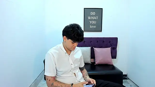 TomBoy Natali online show from March 2026 06:44:01 PM