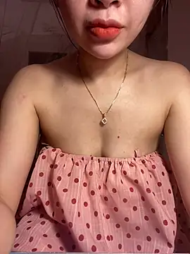 Snapshot of Liisa_loveU chatting on July 2026 01:31:02 AM Liisa loveU online show from July 2026 01:31:02 AM