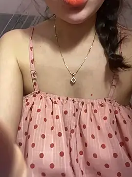 Snapshot of Liisa_loveU chatting on July 2026 10:35:02 AM Liisa loveU online show from July 2026 10:35:02 AM