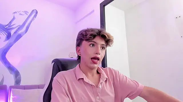 ManuelPiper  online show from February 2026 09:05:02 PM