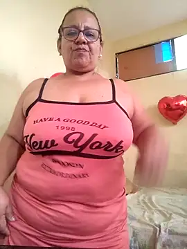 Roxy 77 online show from March 2026 02:41:02 PM