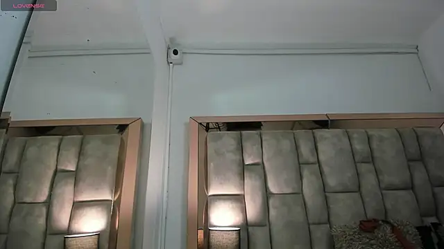 Titan Moreno  online show from May 2026 12:01:01 PM