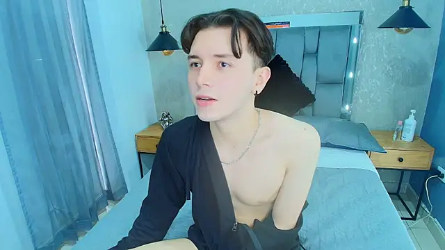 hollannd  online show from March 2026 02:40:02 PM