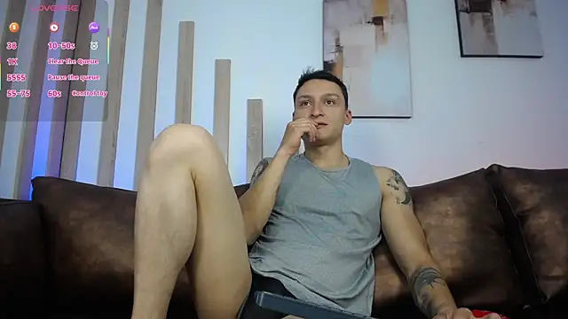 Snapshot of DIEGO_JONES chatting on July 2026 01:04:01 PM DIEGO JONES online show from July 2026 01:04:01 PM