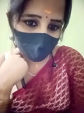 Snapshot of Tamil_Rani- chatting on May 2026 06:24:01 PM Tamil Rani- online show from May 2026 06:24:01 PM