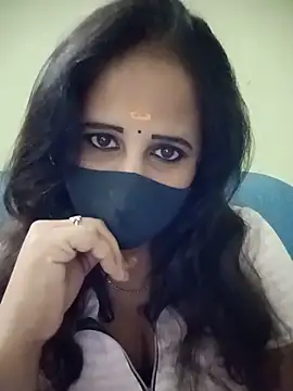 Snapshot of Tamil_Rani- chatting on June 2026 06:03:02 PM Tamil Rani- online show from June 2026 06:03:02 PM