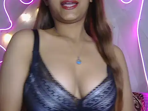 Snapshot of boldxx_G chatting on June 2026 01:03:02 PM boldxx G online show from June 2026 01:03:02 PM