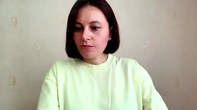 Snapshot of Inessa_beauty chatting on February 2026 11:33:01 AM Inessa beauty online show from February 2026 11:33:01 AM