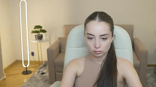 Snapshot of TashiaBegen chatting on March 2026 09:48:01 AM TashiaBegen online show from March 2026 09:48:01 AM