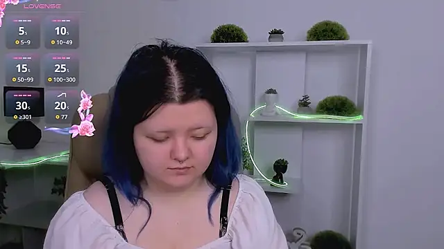 Snapshot of Lunaar_ chatting on March 2026 06:41:03 AM Lunaar online show from March 2026 06:41:03 AM