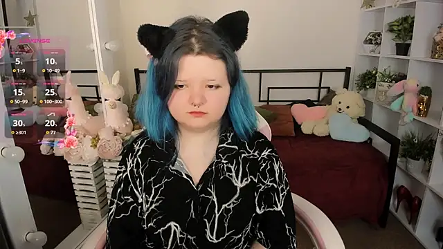 Snapshot of Lunaar_ chatting on April 2026 06:25:01 AM Lunaar online show from April 2026 06:25:01 AM