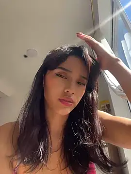 Mia-villalobos online show from May 2026 02:10:01 PM