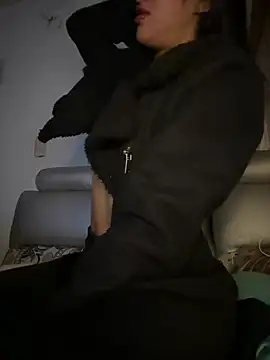 Snapshot of Michelledial chatting on April 2026 04:39:01 AM Michelledial online show from April 2026 04:39:01 AM