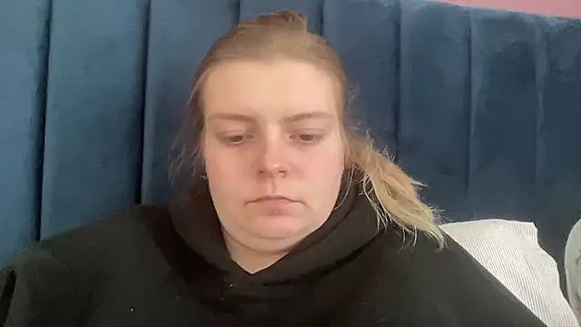 Ellarose-xo online show from March 2026 01:29:02 PM