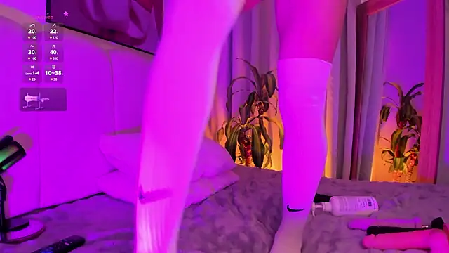 Snapshot of TaylerWhitelll chatting on March 2026 06:21:01 PM TaylerWhitelll online show from March 2026 06:21:01 PM