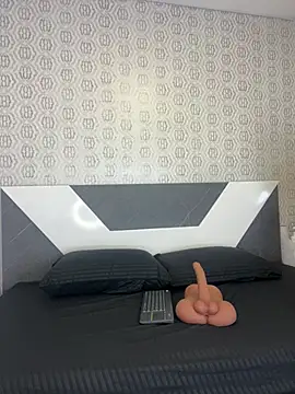 Lulu Mei  online show from April 2026 11:30:02 AM