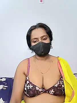 Snapshot of misti-boudii chatting on June 2026 03:22:01 PM misti-boudii online show from June 2026 03:22:01 PM