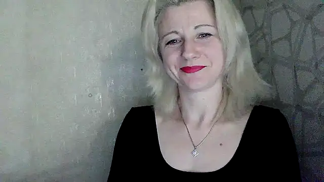 Katerina-Kissa online show from April 2026 06:44:02 PM