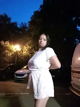 roxana e43 online show from June 2026 06:43:02 PM