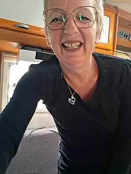 lescoquinsdu40 online show from March 2026 10:55:01 AM