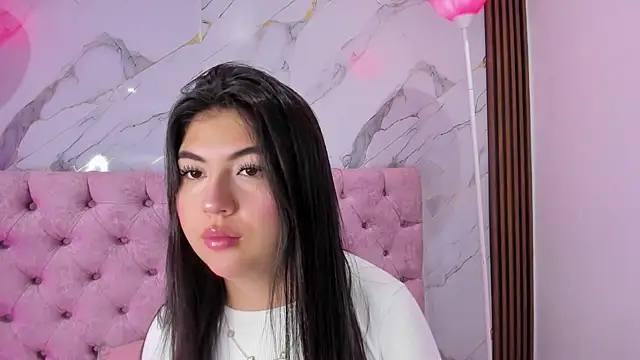 Snapshot of AbrilQuintana_ chatting on May 2026 11:29:01 AM AbrilQuintana online show from May 2026 11:29:01 AM
