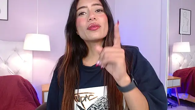 Cataleyaa23 online show from April 2026 08:57:02 PM