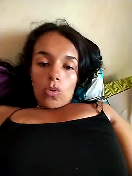 Miacurvi online show from April 2026 08:48:01 PM