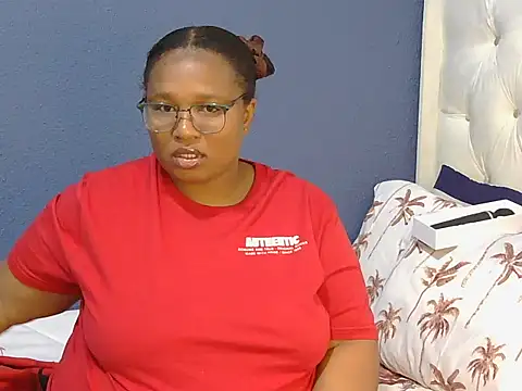 Snapshot of Cuddle_Zee chatting on May 2026 02:58:02 PM Cuddle Zee online show from May 2026 02:58:02 PM