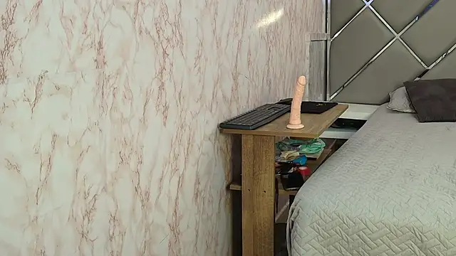 Dolly boobsy online show from April 2026 01:01:01 PM