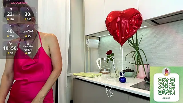 Snapshot of Lizacams chatting on July 2026 04:33:01 PM Lizacams online show from July 2026 04:33:01 PM