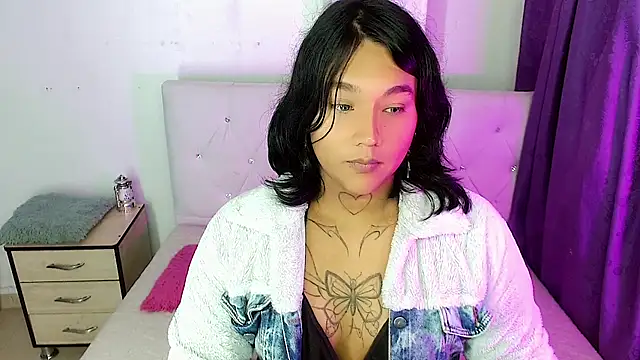 isadoraqueeen online show from April 2026 07:06:02 PM