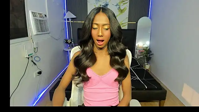 Snapshot of BlackbarbieXXL chatting on April 2026 08:01:02 AM BlackbarbieXXL online show from April 2026 08:01:02 AM