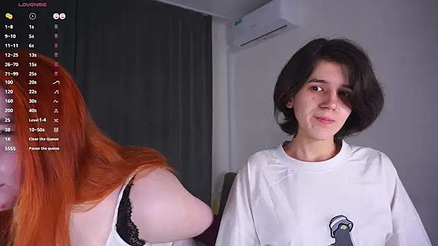 LenoreOlevera online show from April 2026 06:27:02 PM