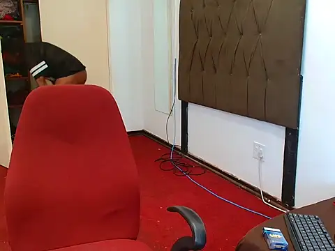 SpicyKittyxxx online show from March 2026 06:17:01 AM