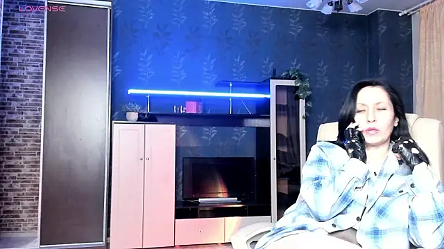 Lucky Milf online show from March 2026 01:08:01 PM