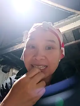 Snapshot of Boppi-chu chatting on March 2026 01:35:02 PM Boppi-chu online show from March 2026 01:35:02 PM