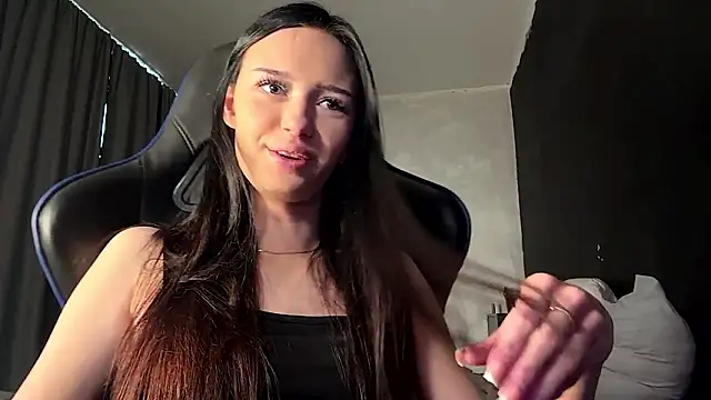 Snapshot of MoranaNoir chatting on March 2026 04:18:02 AM MoranaNoir online show from March 2026 04:18:02 AM