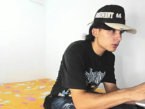 monky 0002 online show from May 2026 07:55:02 PM