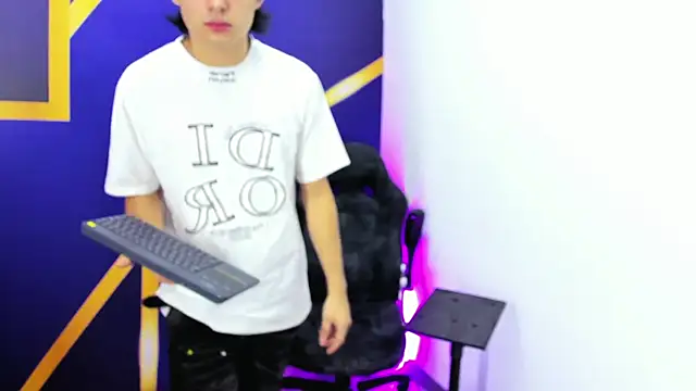 monky 0002 online show from July 2026 04:36:02 AM