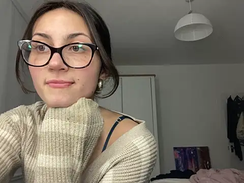 Ellamay06 online show from March 2026 09:19:02 PM